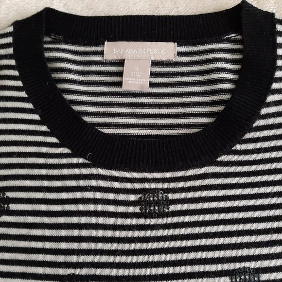 BR Sequin Sweater - Picture 3 of 9